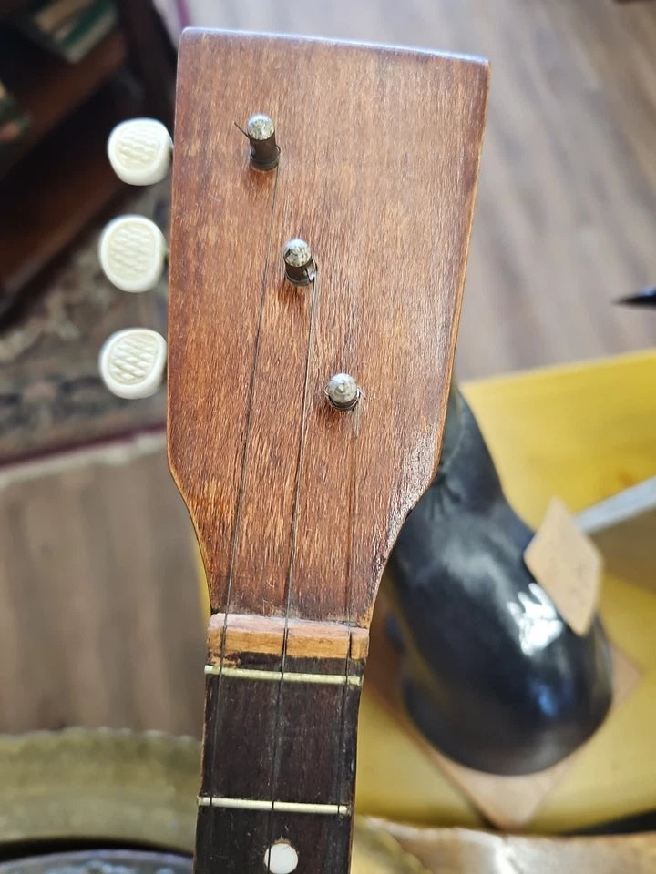 balalaika 3 string Inlaid Hand Made Wood, High Quality
