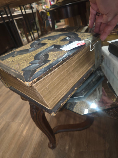 Large Family Bible