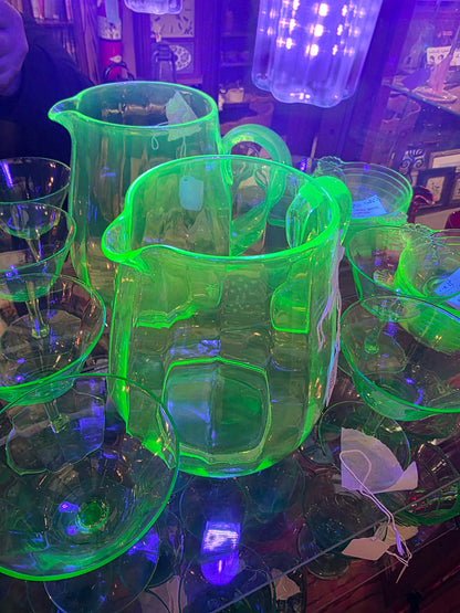 Uranium pitcher
